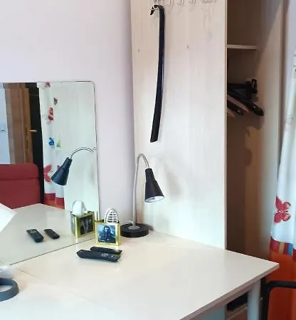 홈스테이 Liege, Luik, - Chambre Pour Personne Seule 리에주
