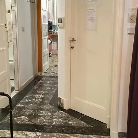 Liege, Luik, - Chambre Pour Personne Seule *